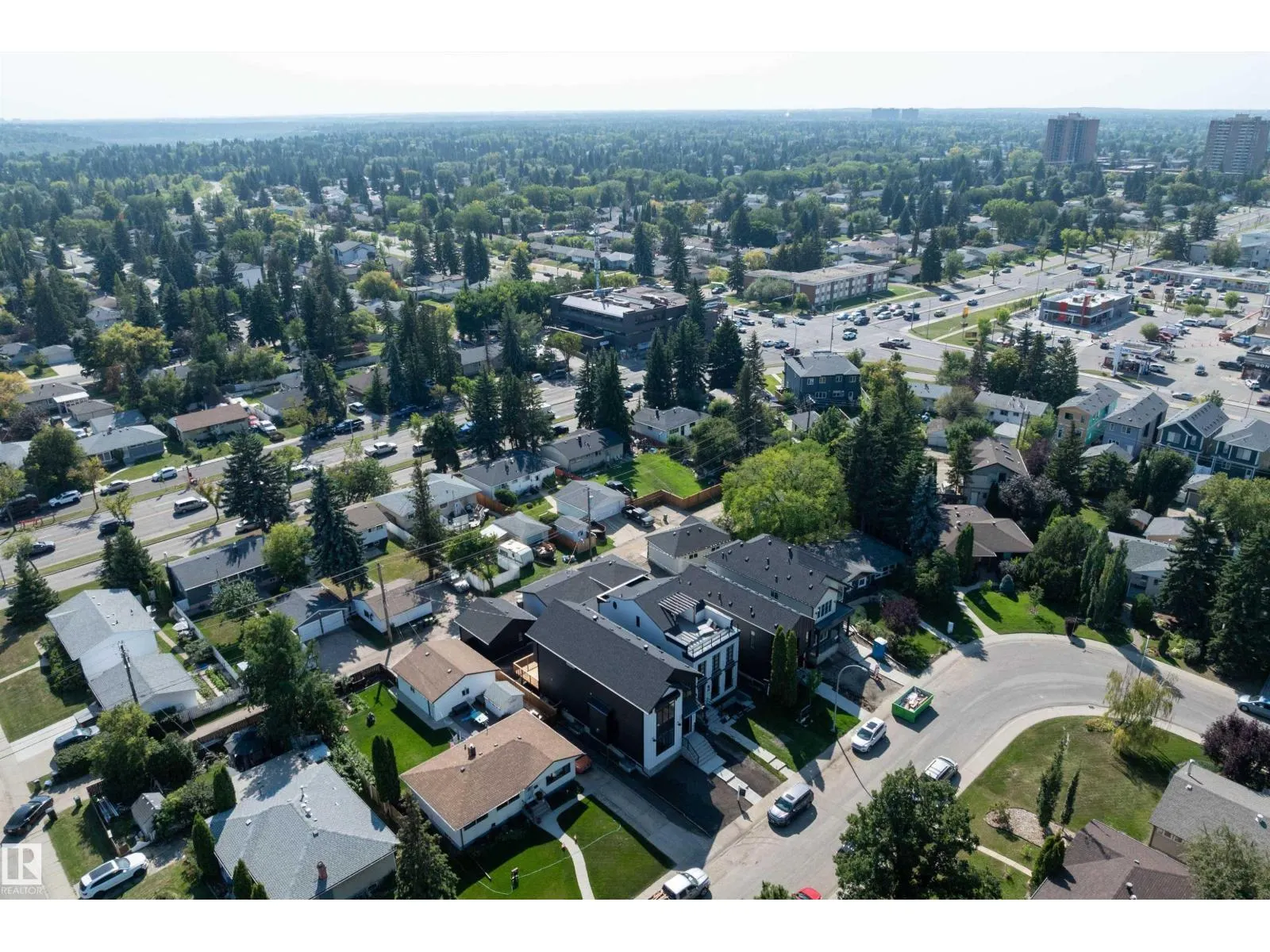 14711 88 AV NW