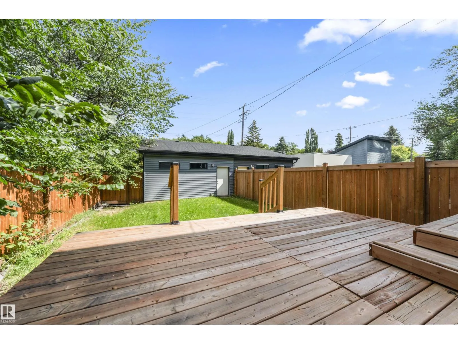 10537 136 ST NW NW