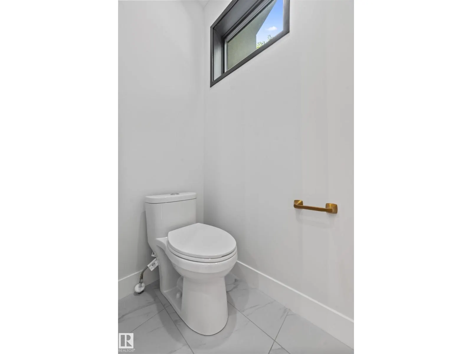 10537 136 ST NW NW
