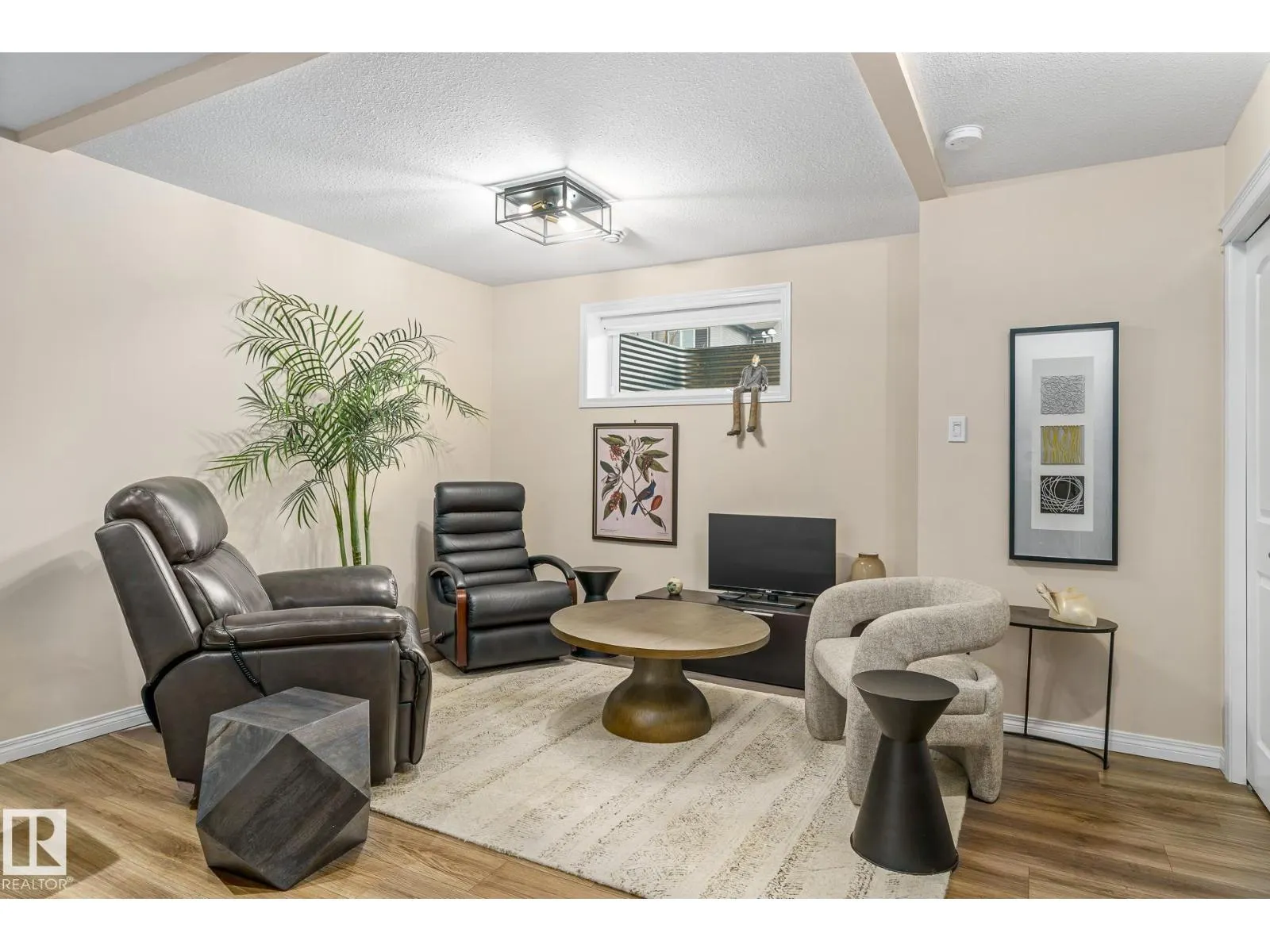 2140 51 ST SW