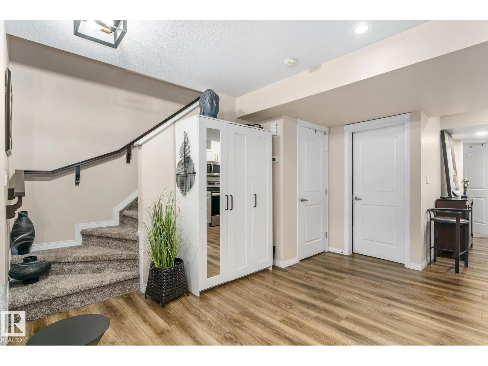 2140 51 ST SW
