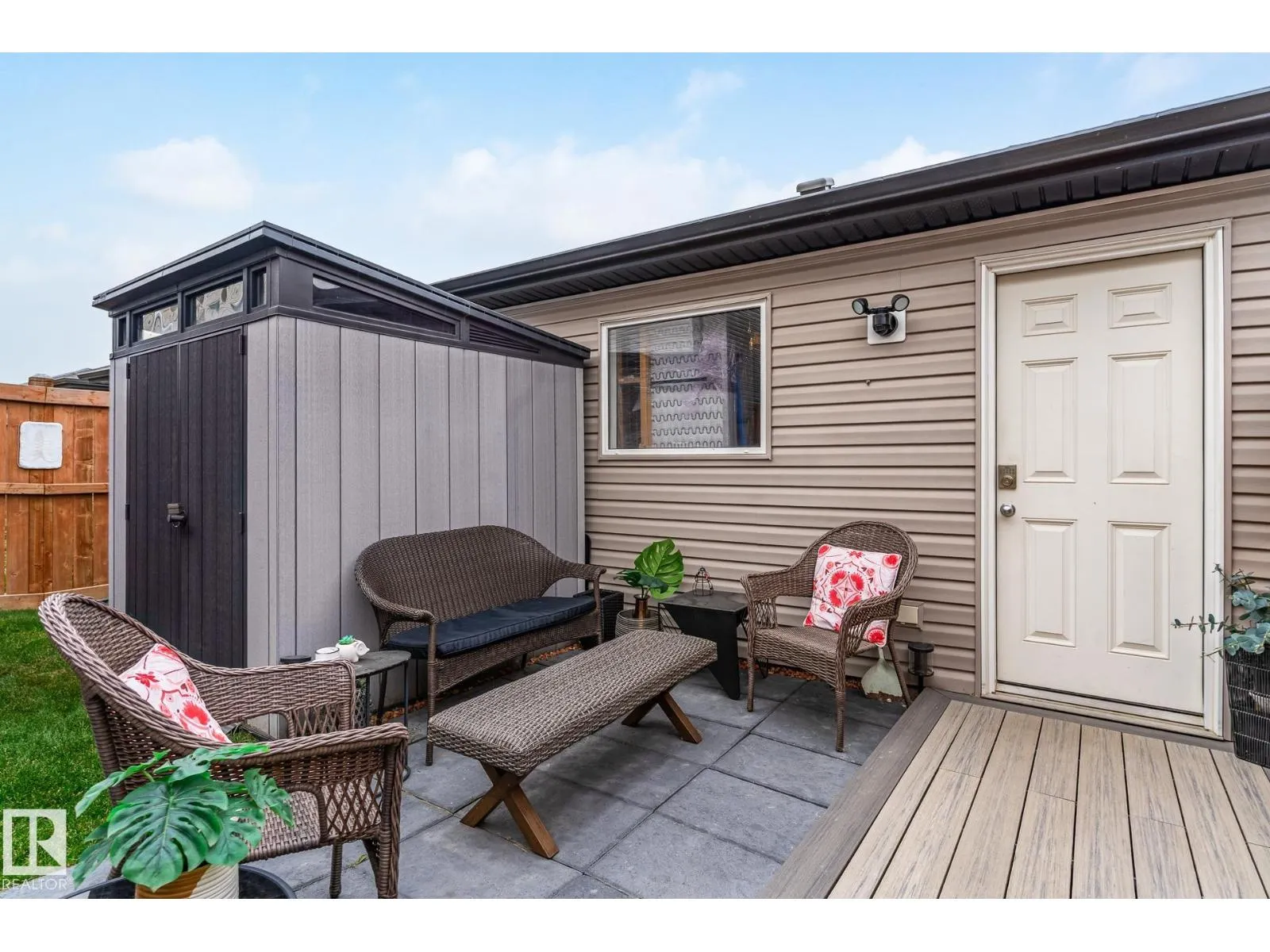 2140 51 ST SW