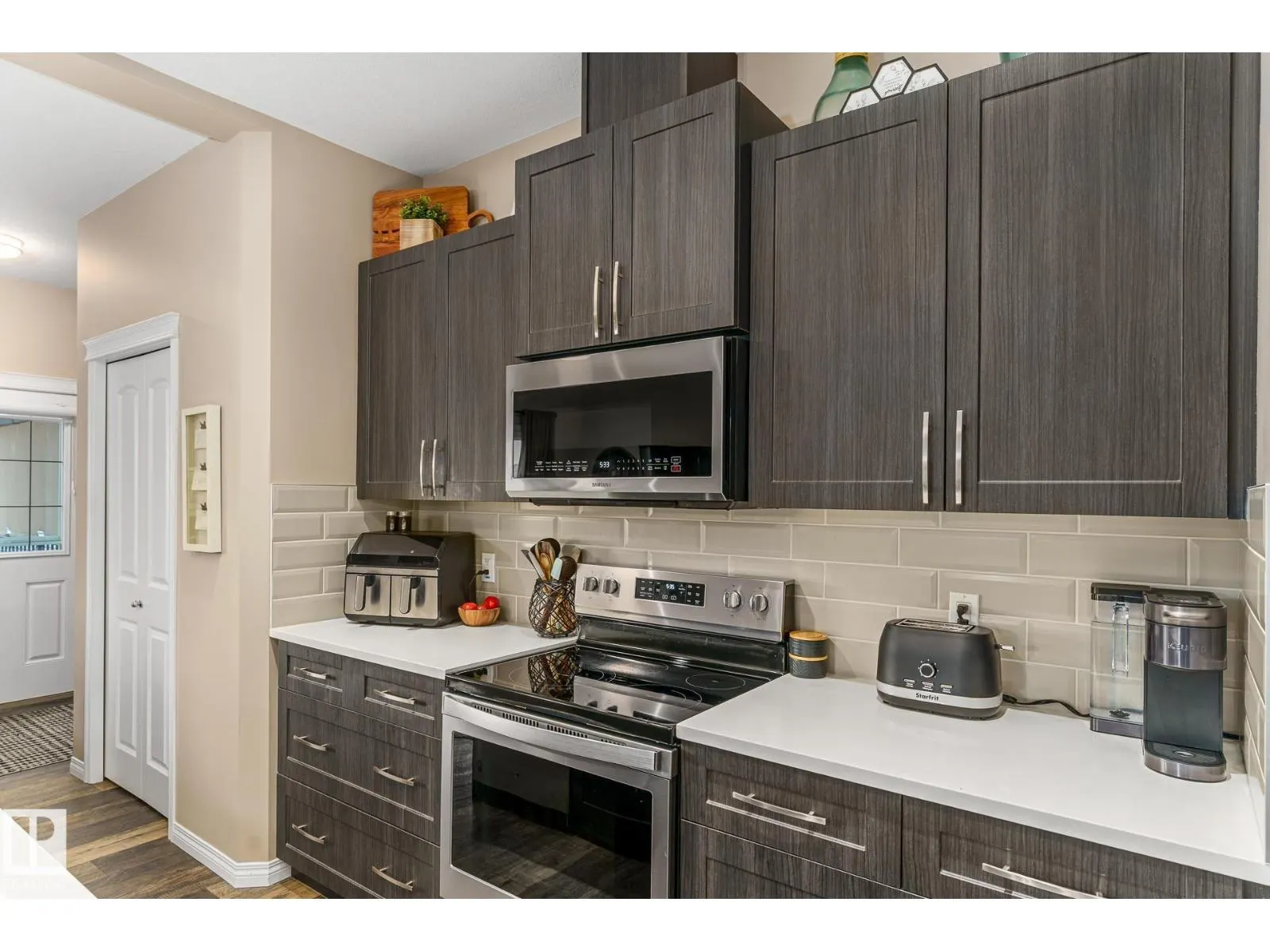 2140 51 ST SW