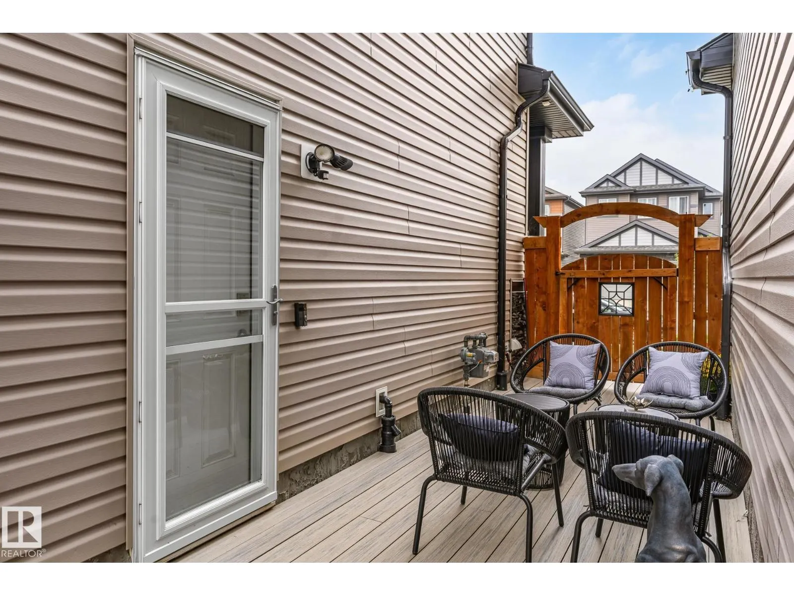 2140 51 ST SW