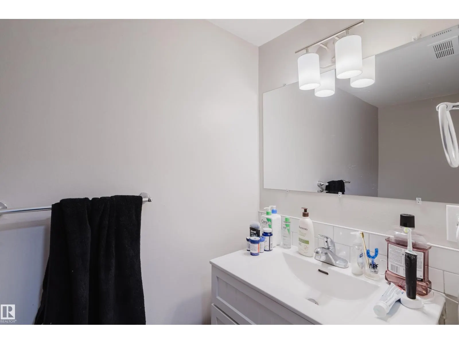 149-153 MILLBOURNE RD E NW