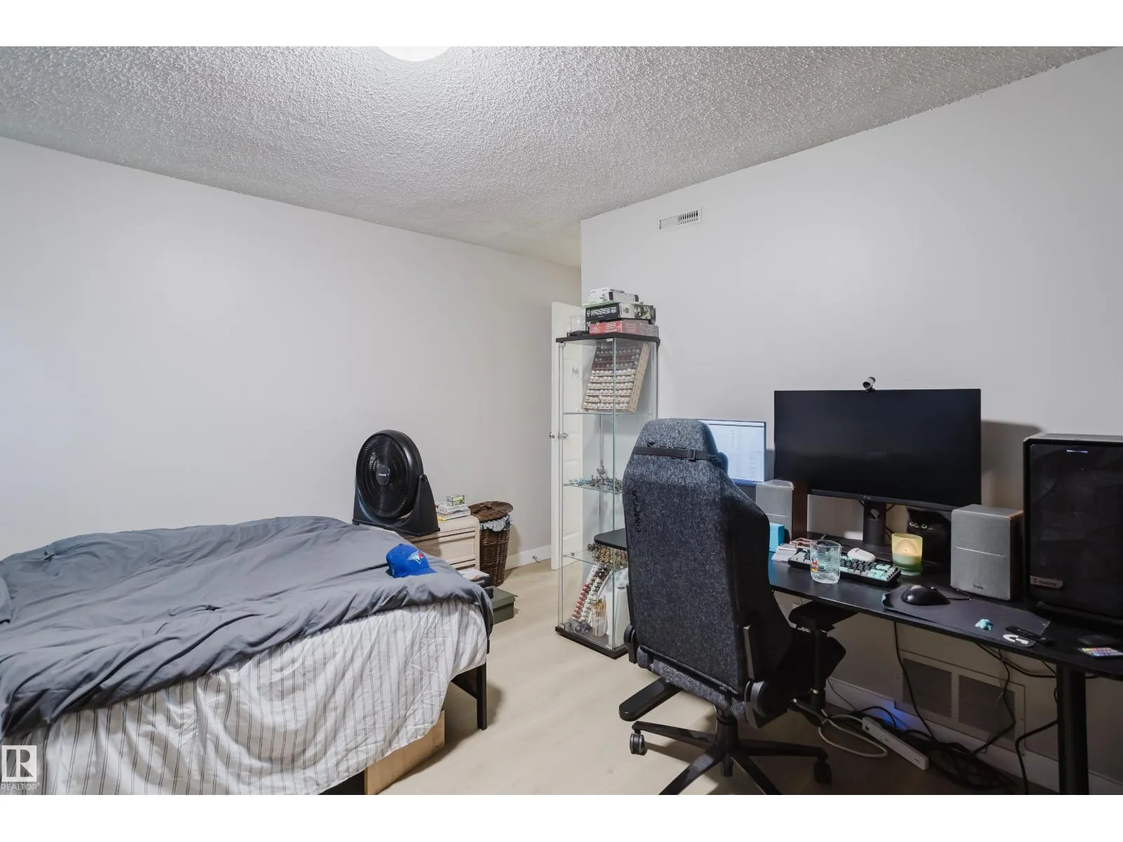 149-153 MILLBOURNE RD E NW