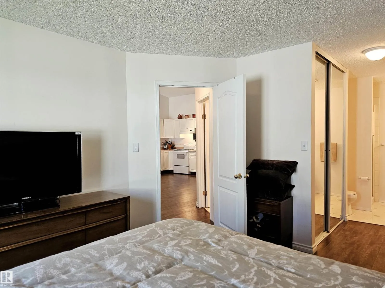 #103 4408 37 ST