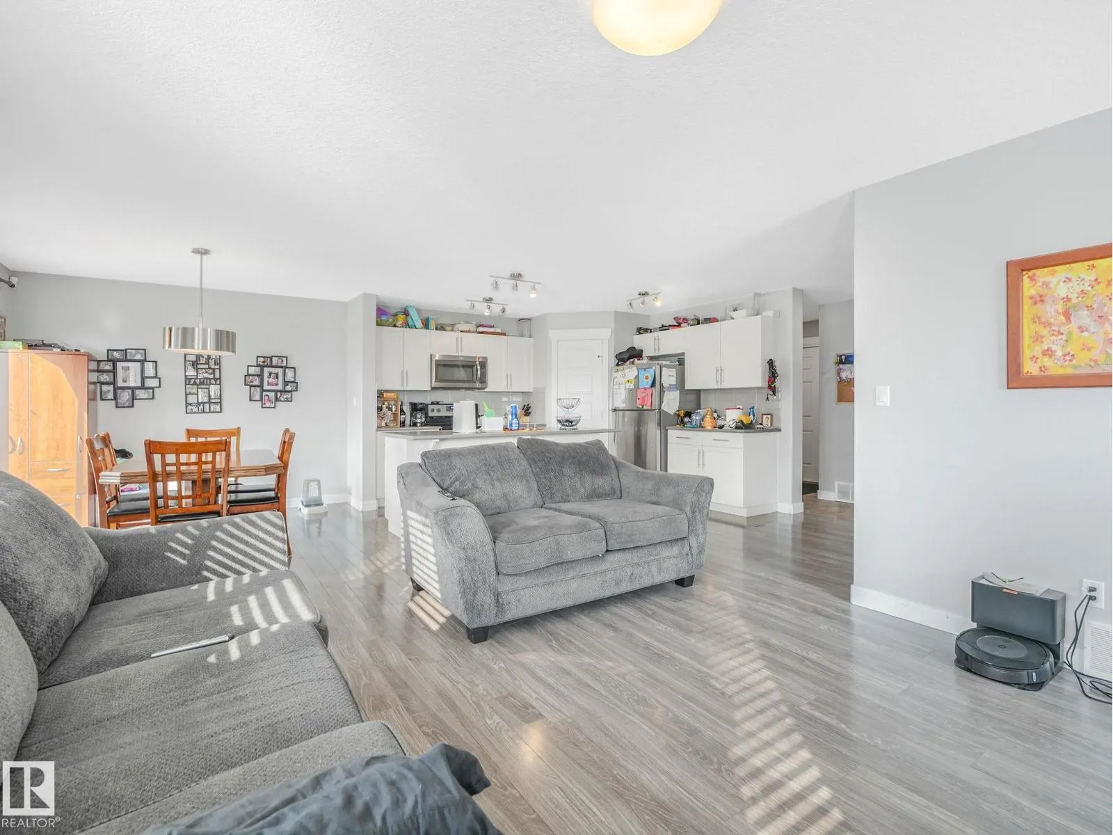 4503 126 AV NW