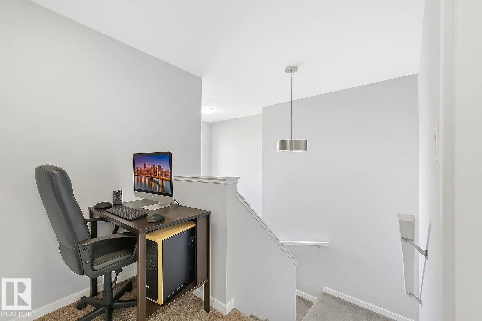 4503 126 AV NW