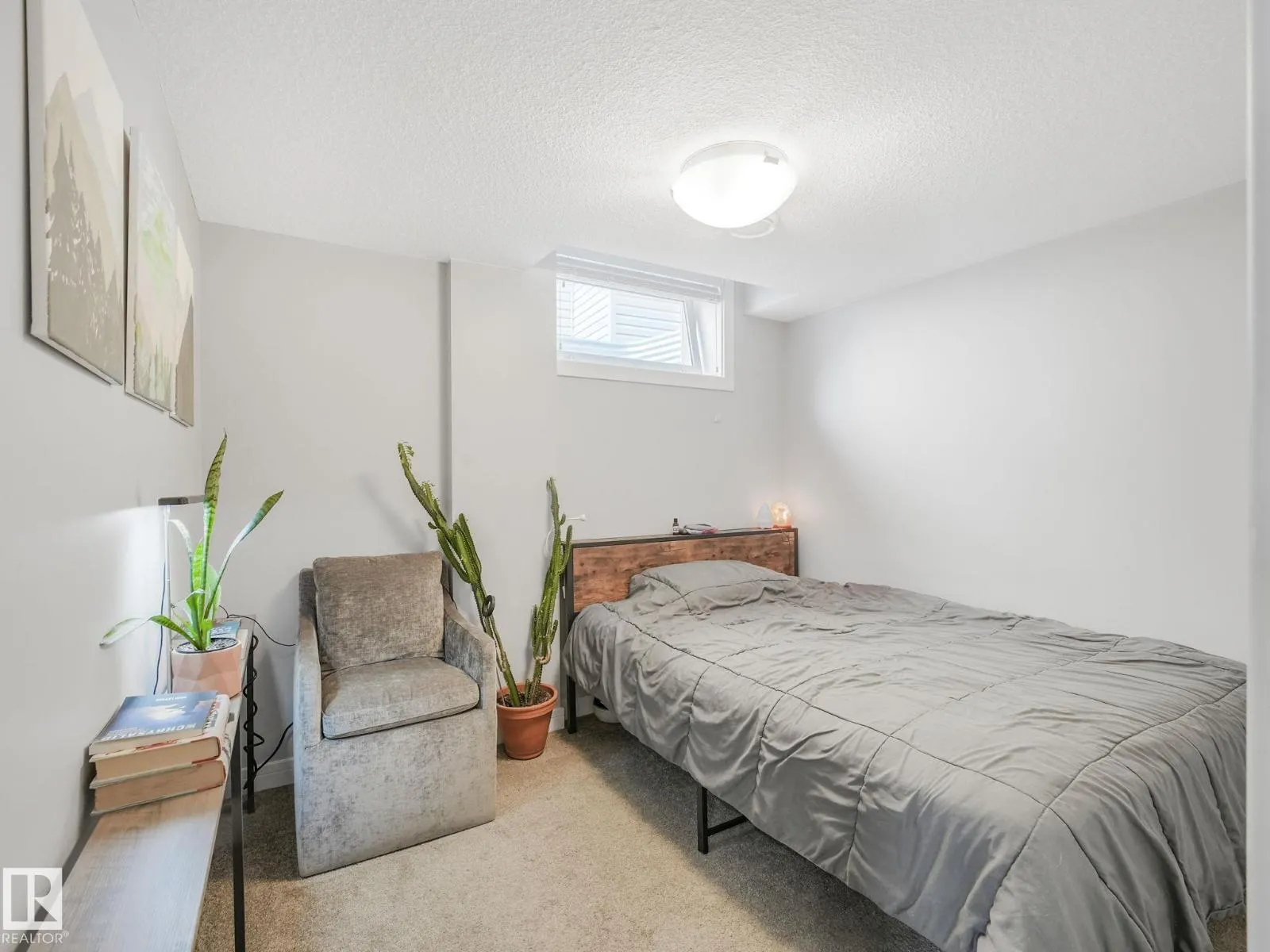 4503 126 AV NW