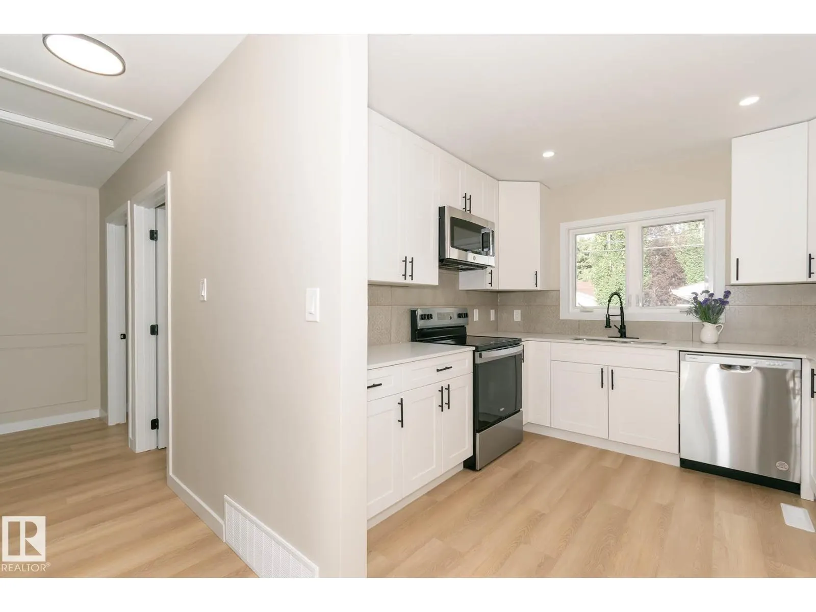 7923 159 ST NW