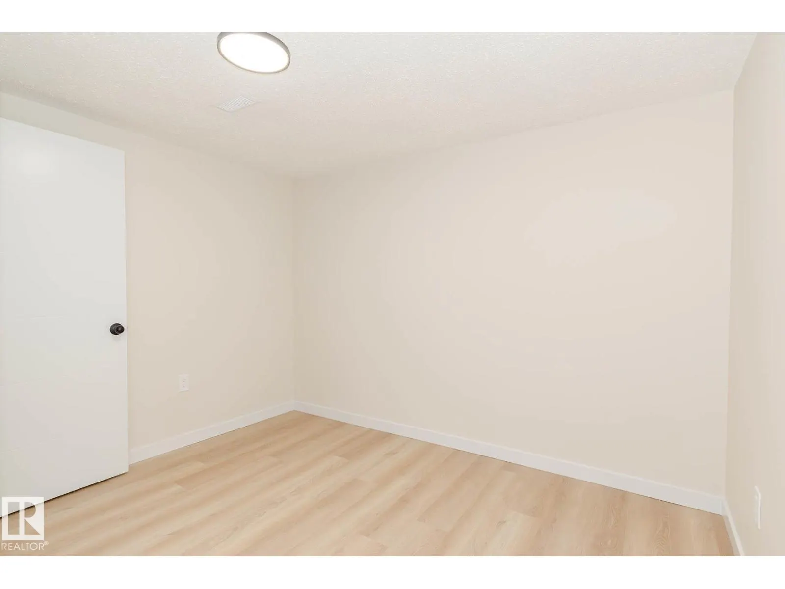 7923 159 ST NW