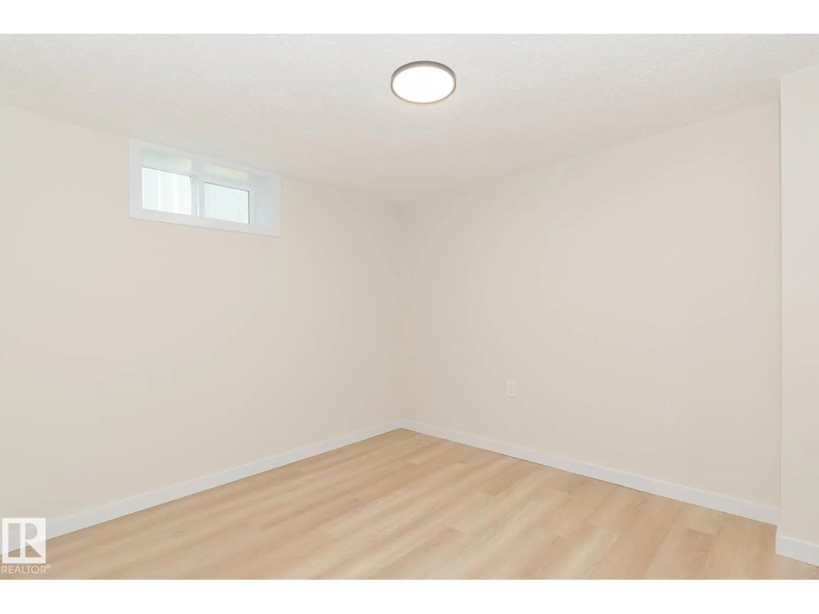 7923 159 ST NW