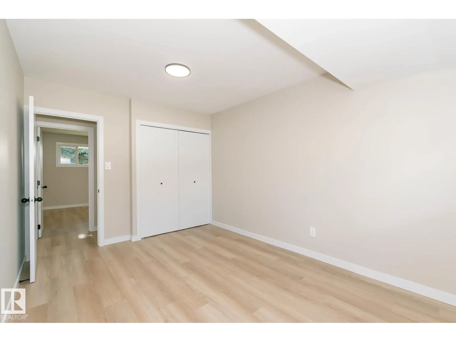 7923 159 ST NW