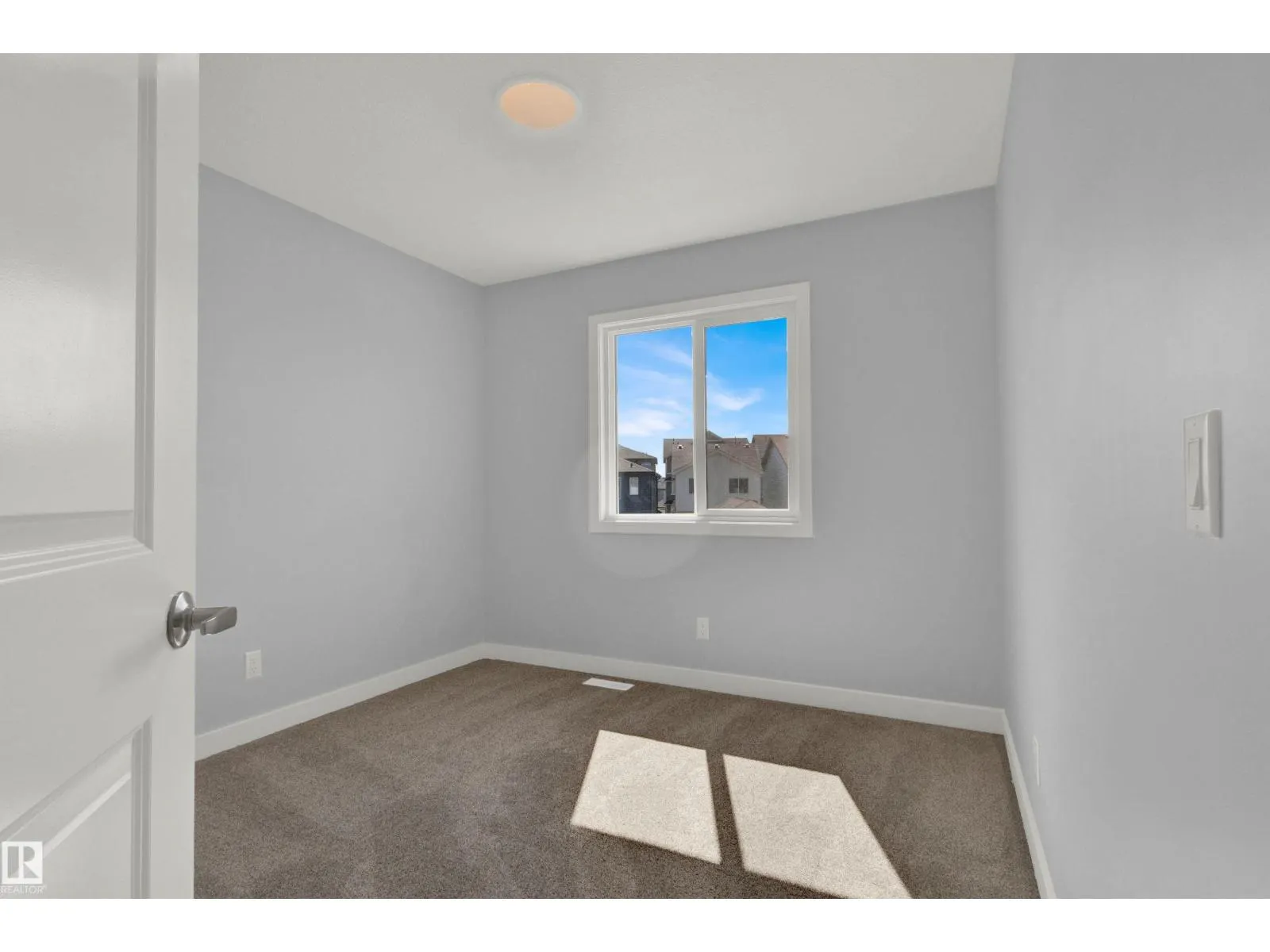 266 PATERSON LI SW
