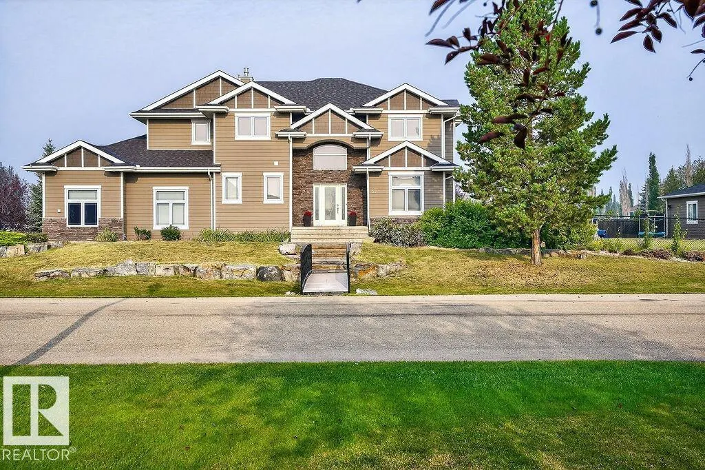 32 GREENFIELD