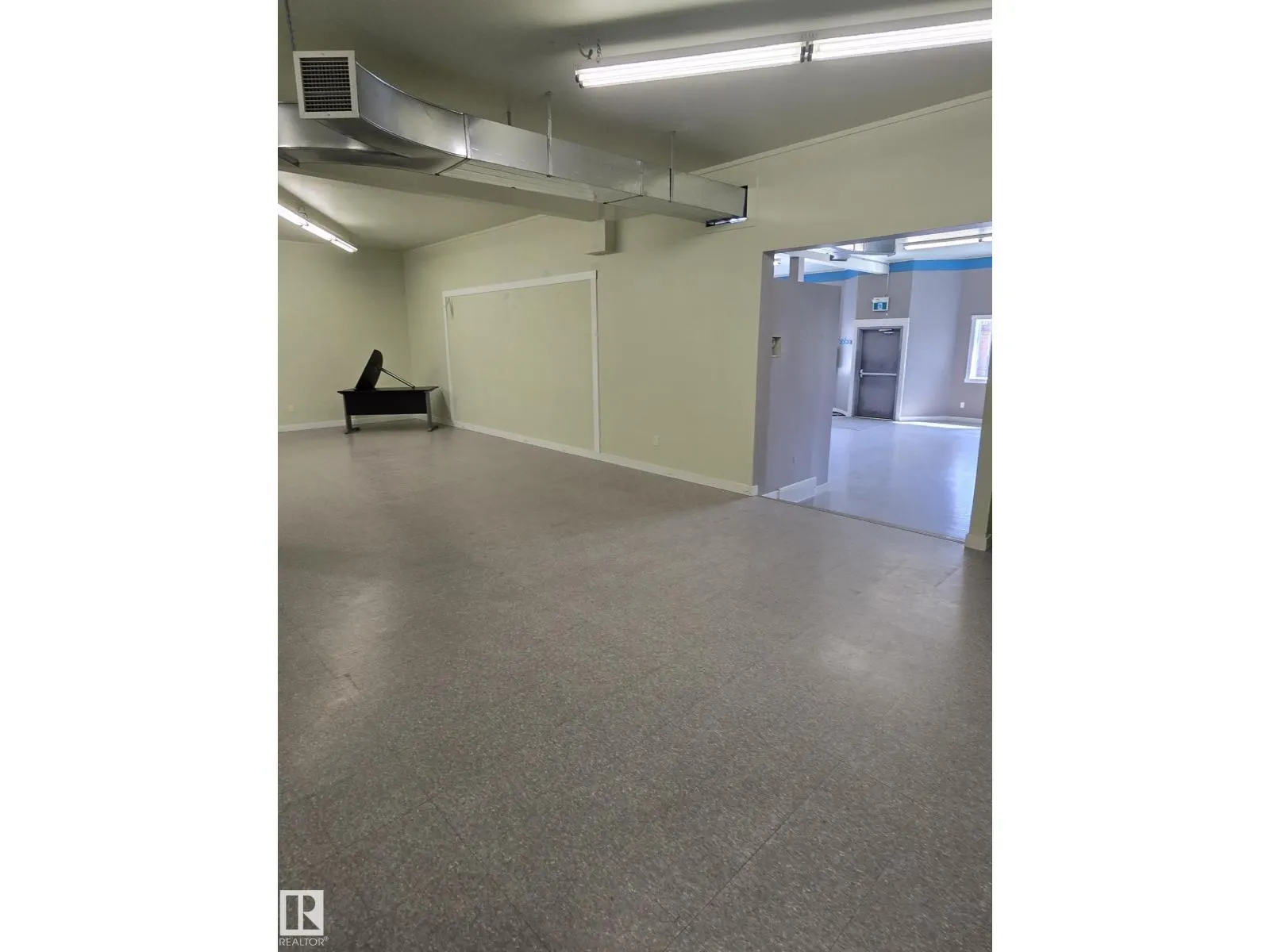 #4916 50 ST ST