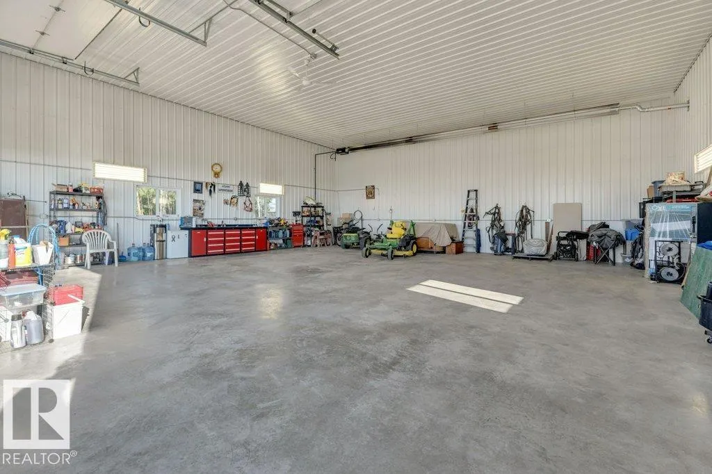 32022 HWY 611