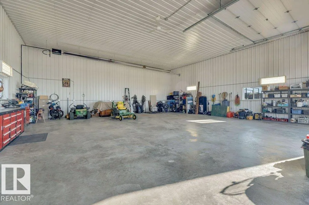 32022 HWY 611