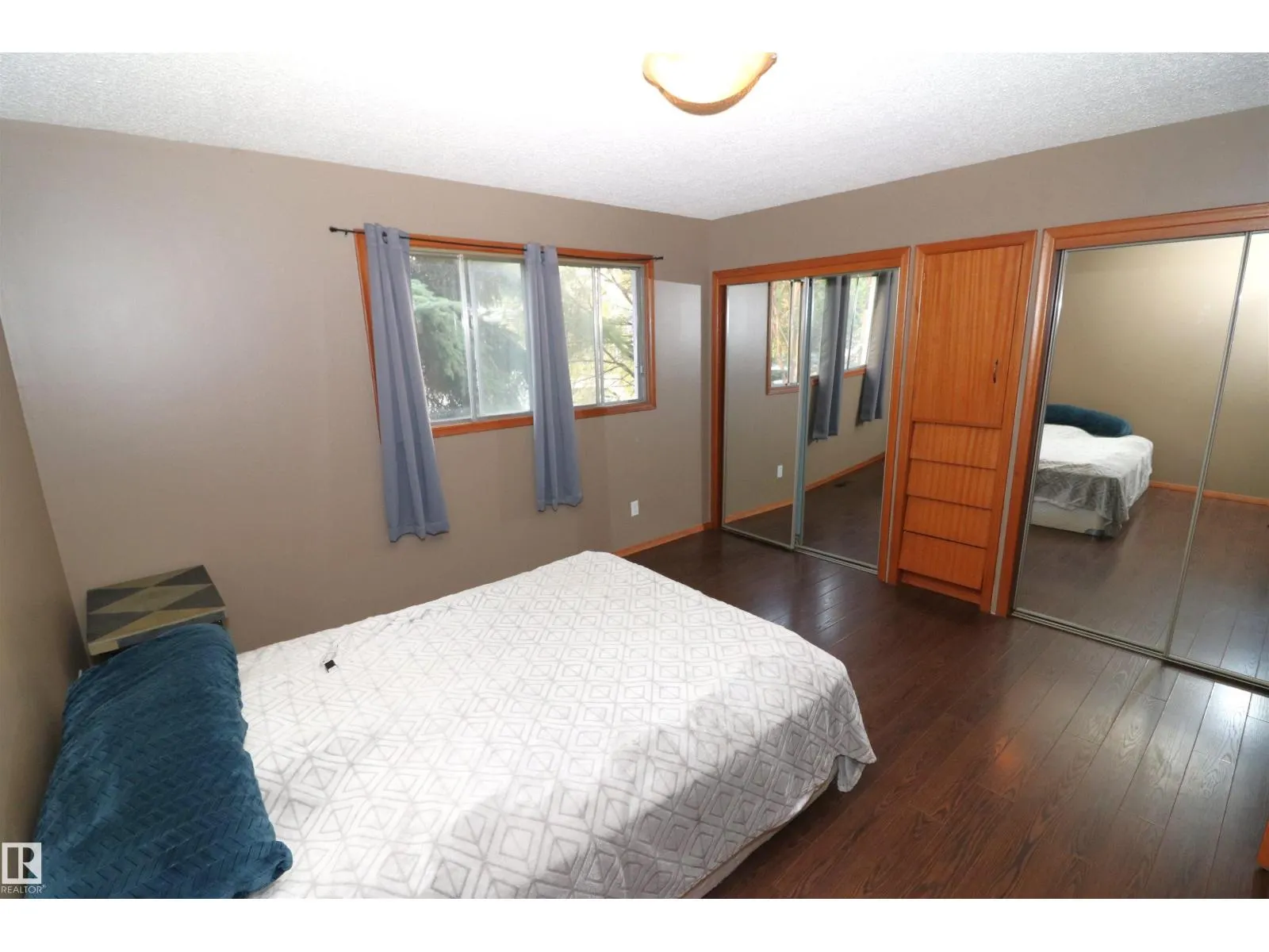 11716 42 AV NW