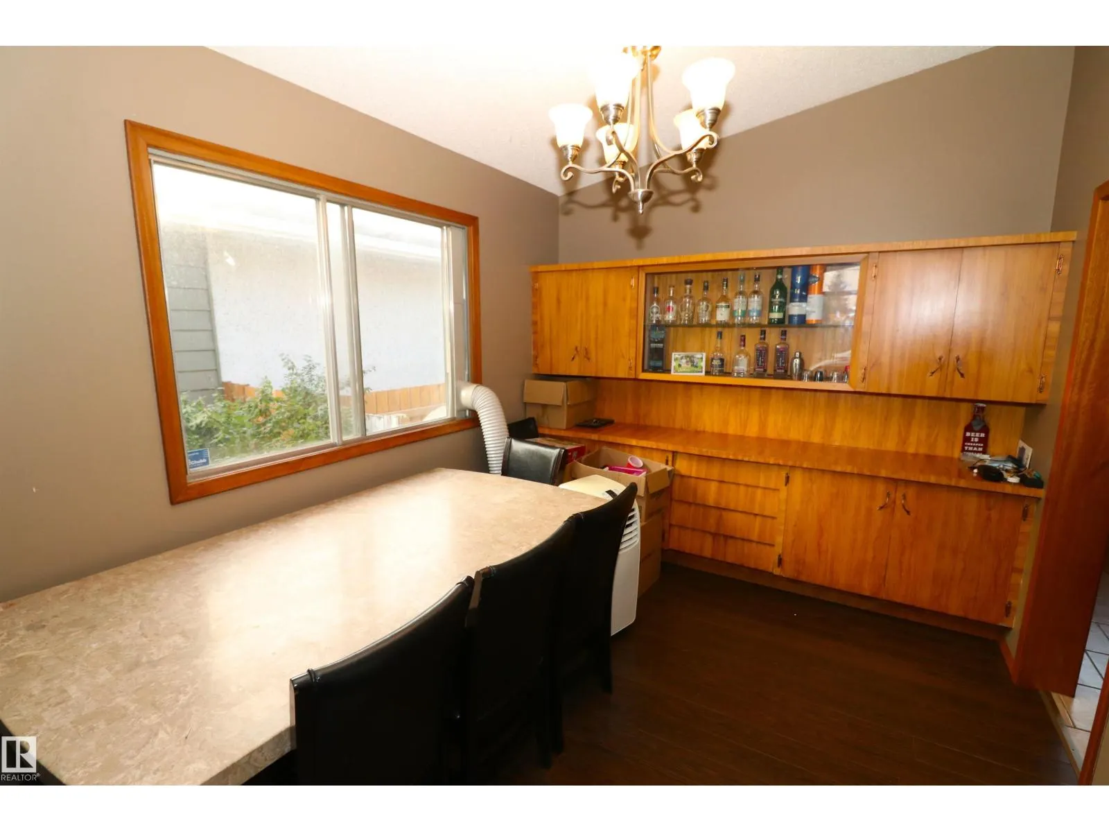 11716 42 AV NW