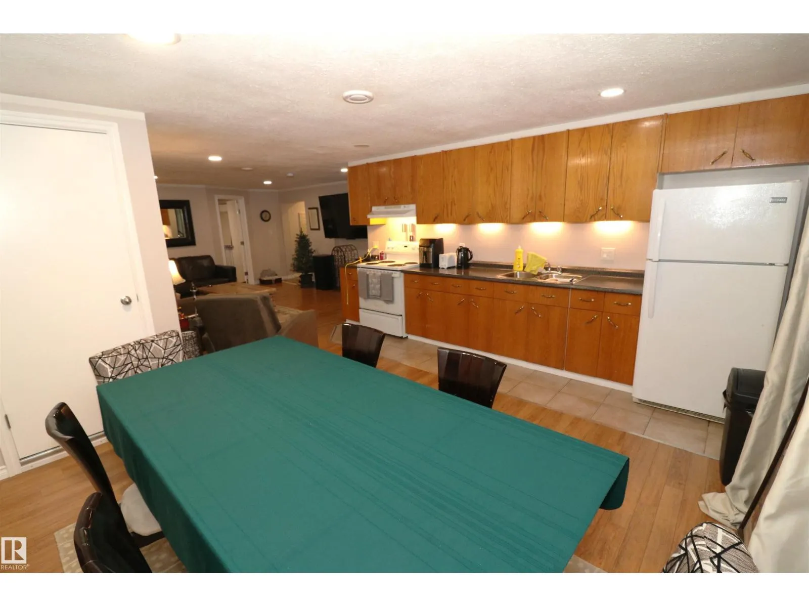 11716 42 AV NW