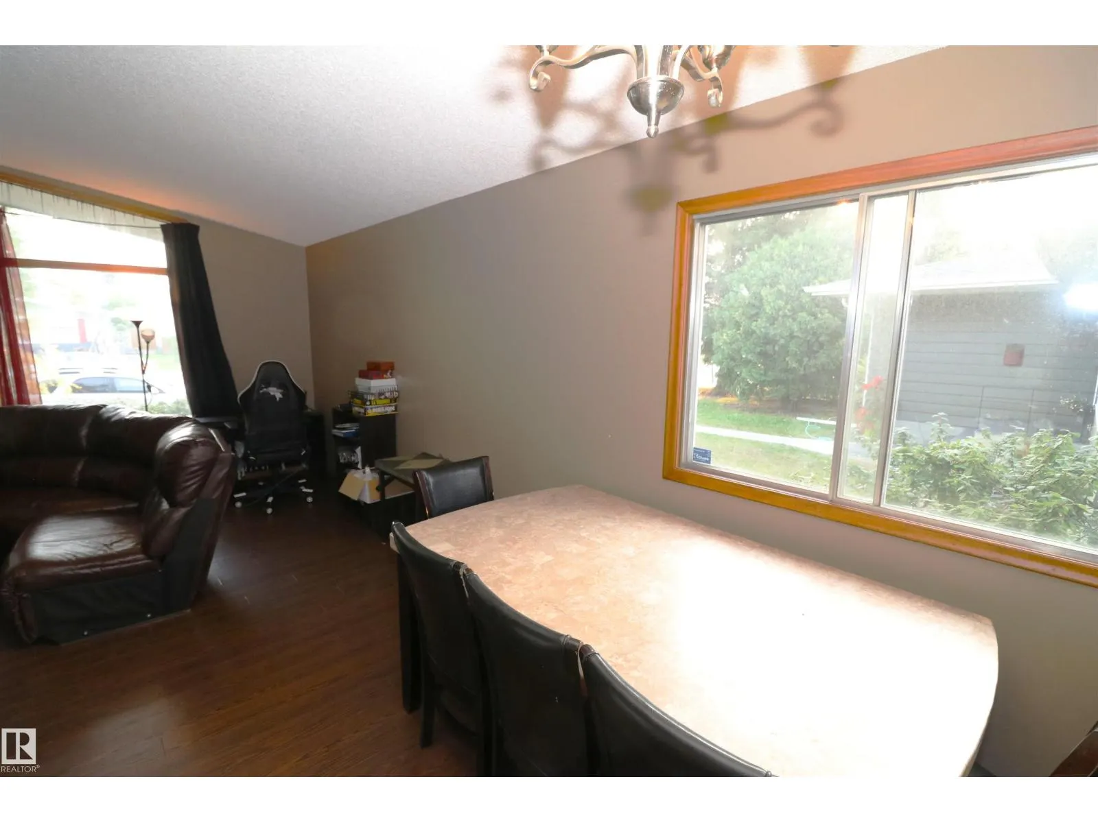 11716 42 AV NW