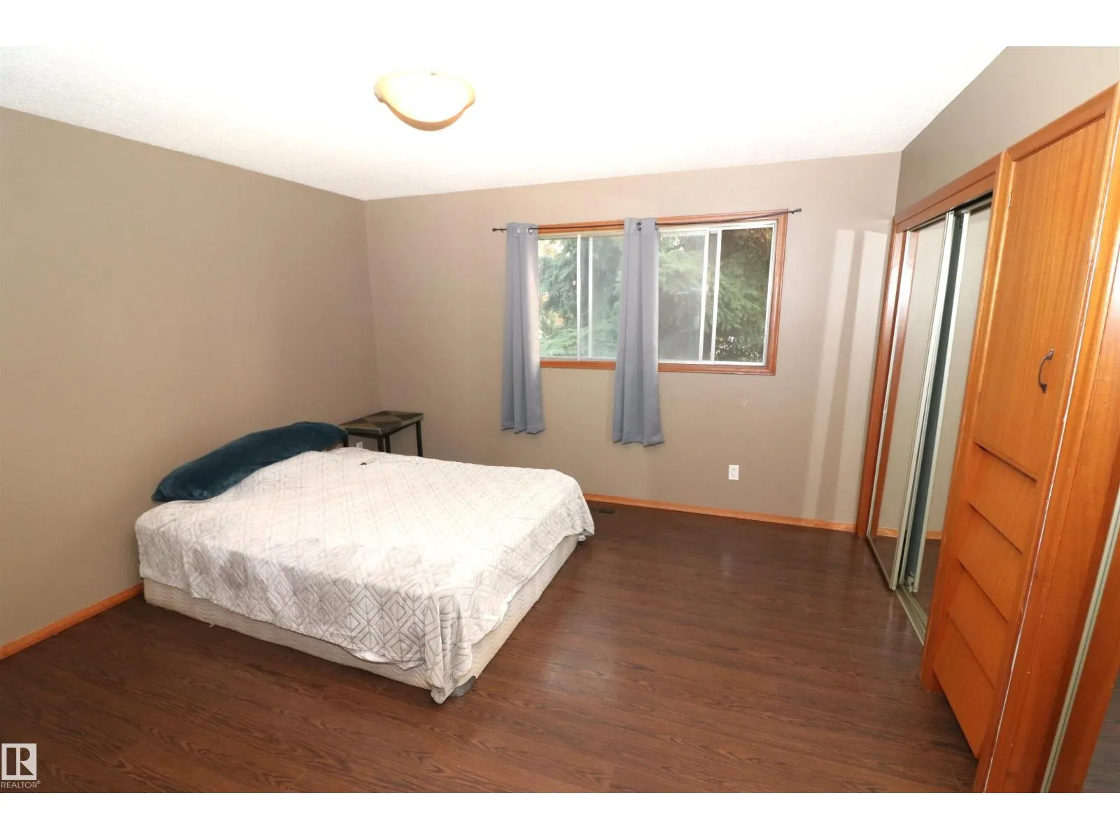 11716 42 AV NW