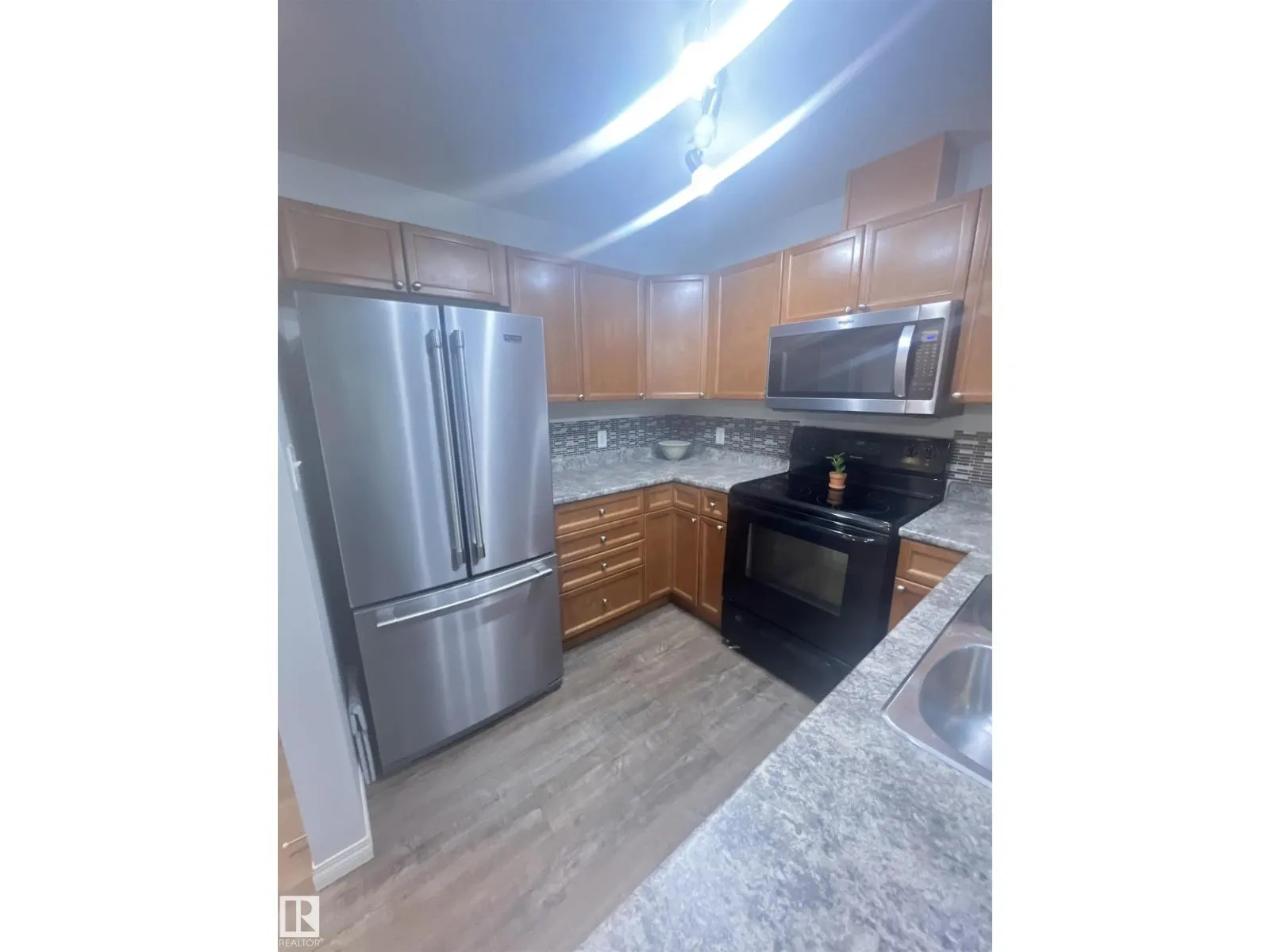 #204 4903 47 AV