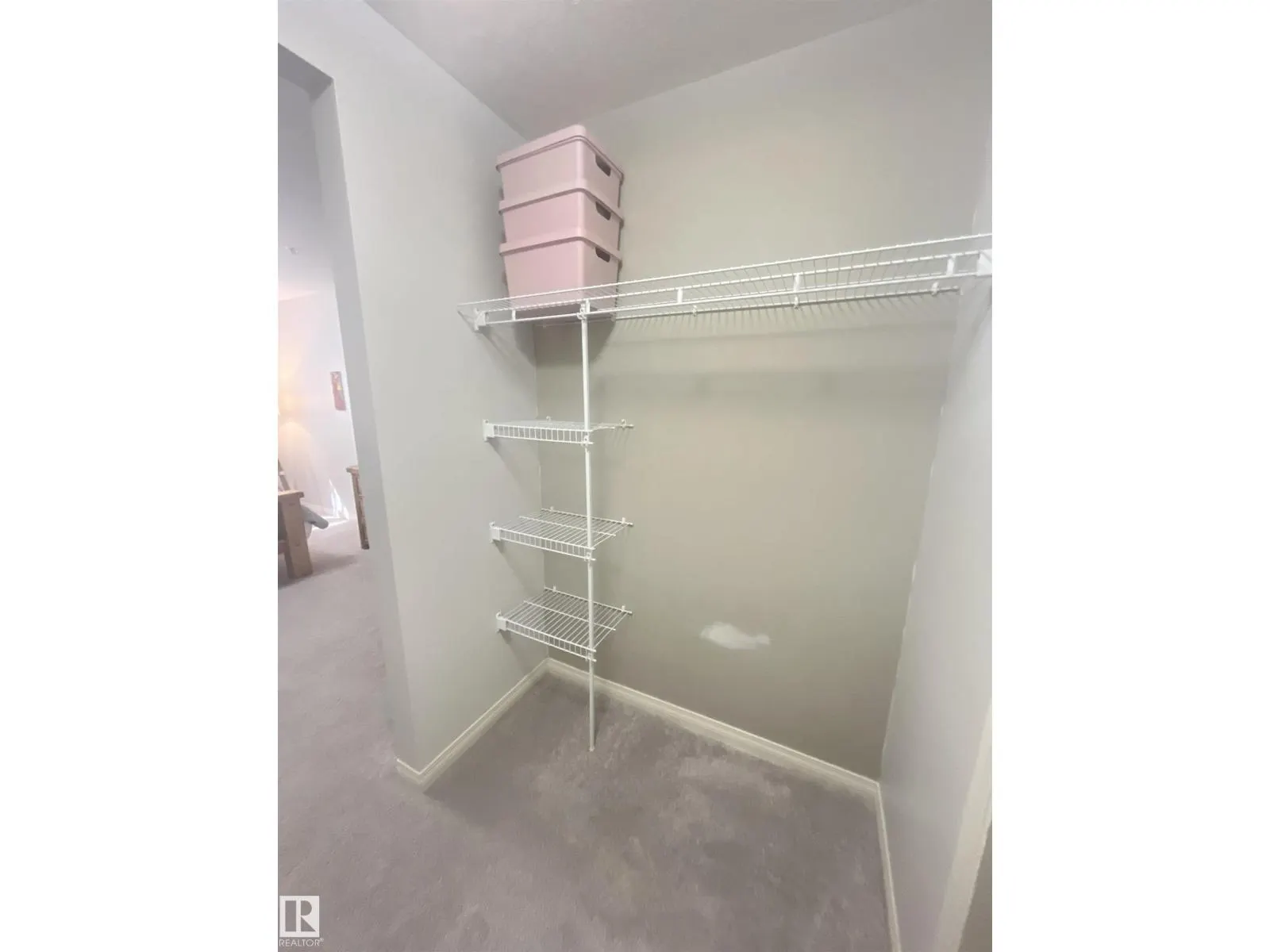 #204 4903 47 AV
