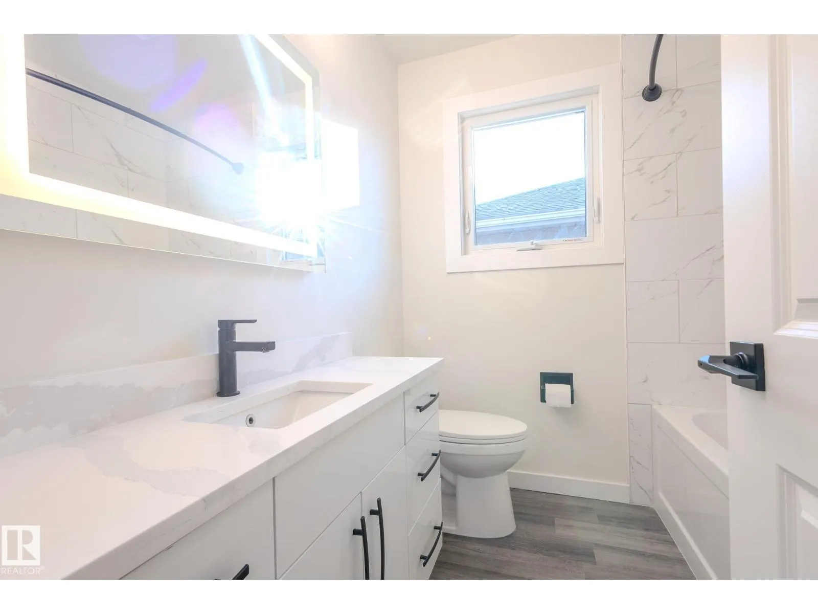 10524 134 AV NW