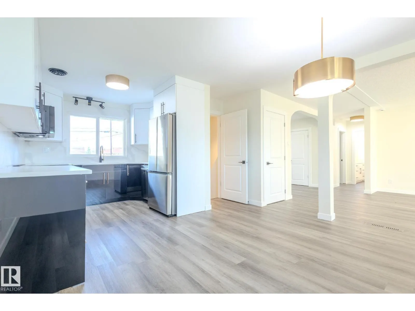 10524 134 AV NW