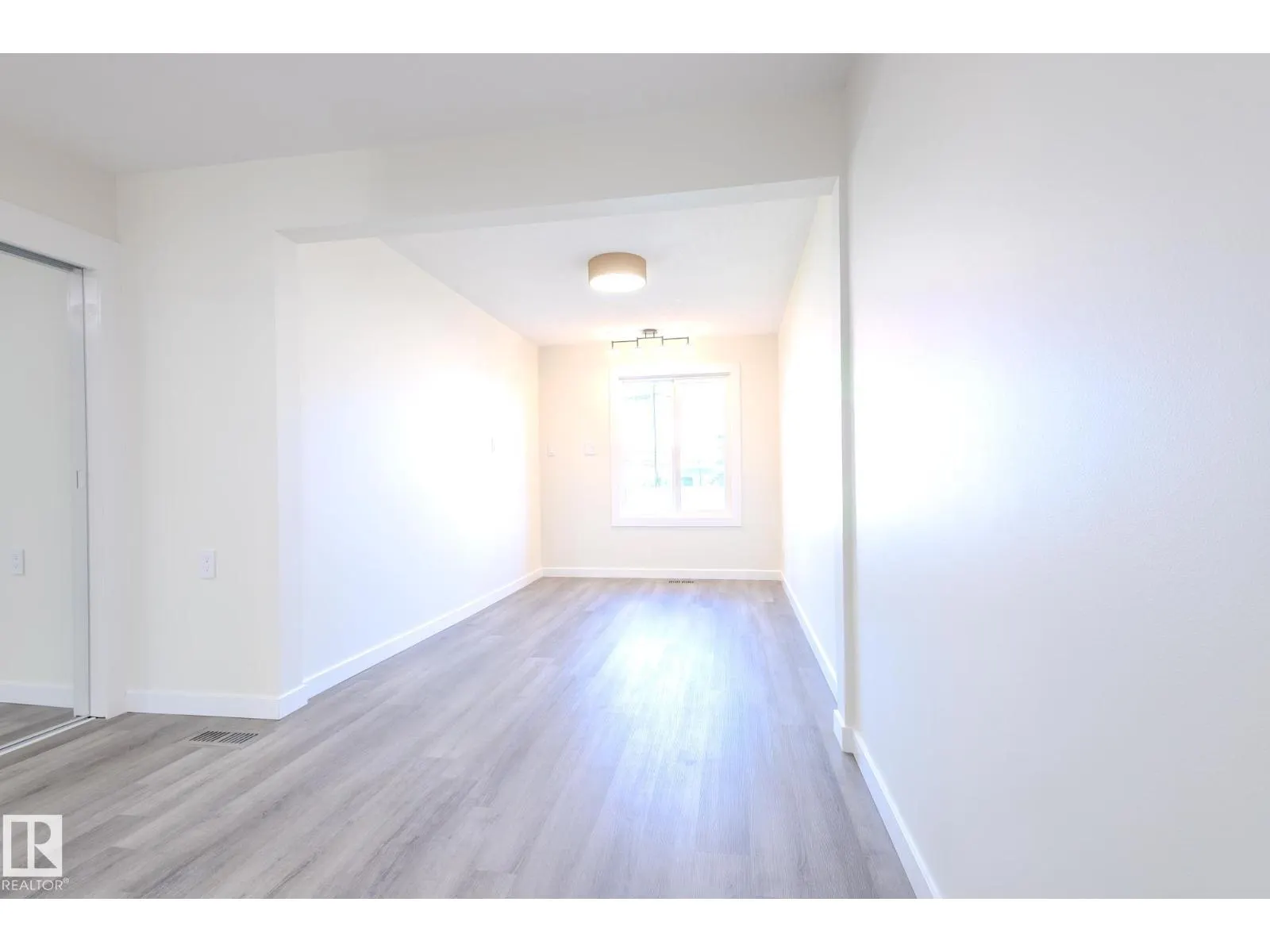 10524 134 AV NW