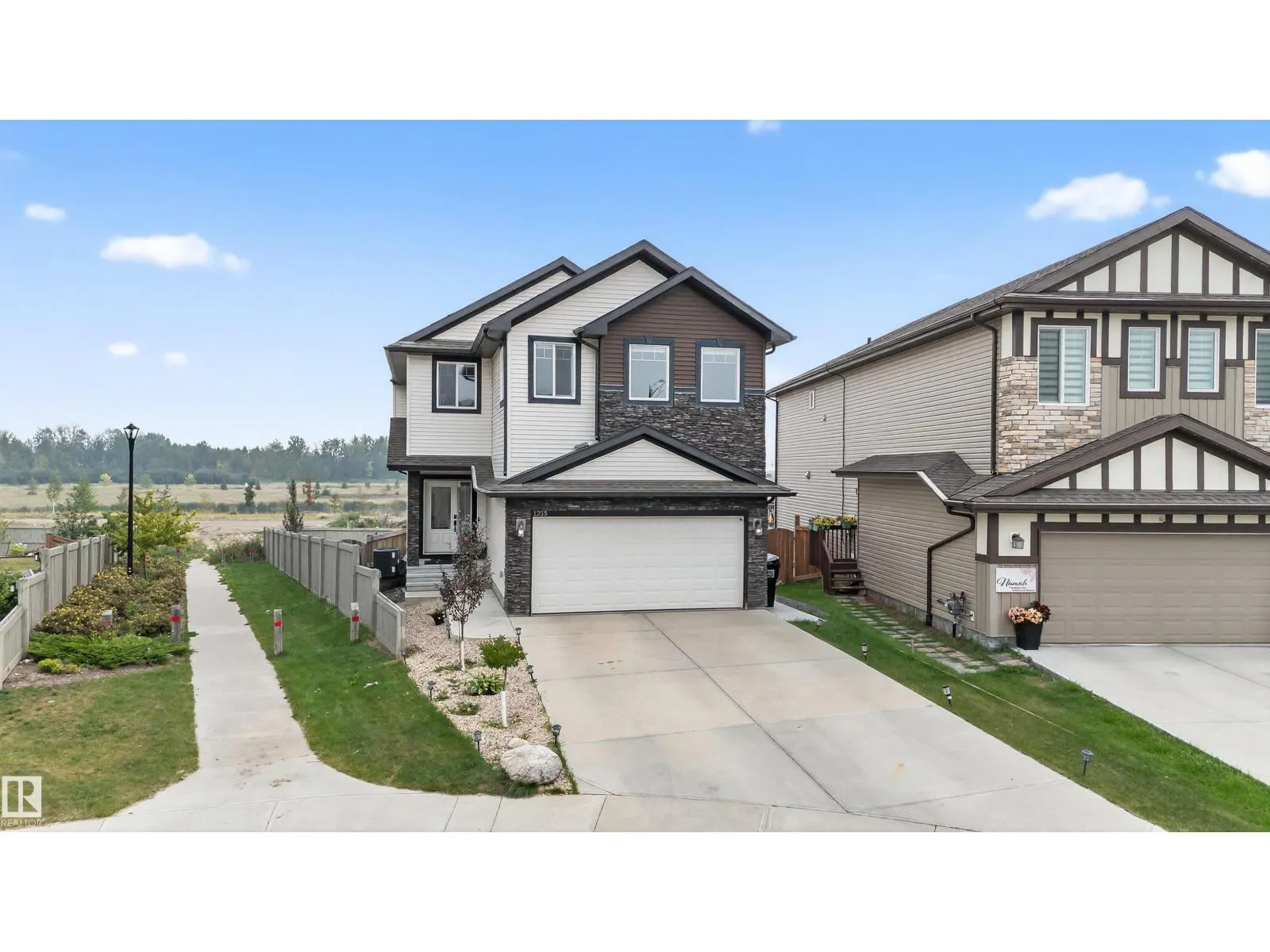 1215 24 AV NW NW