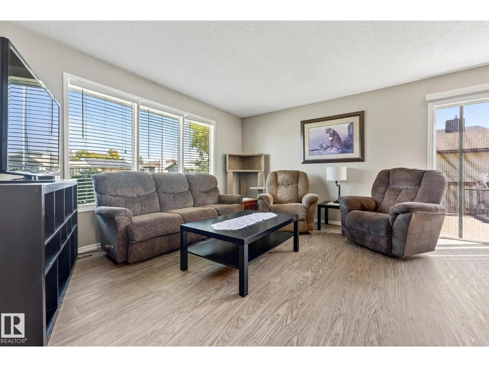 19 SOUTHPARK DR