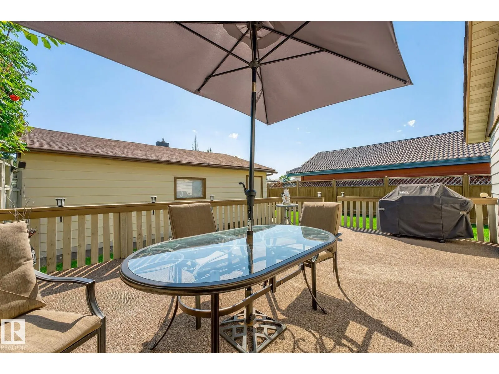 19 SOUTHPARK DR