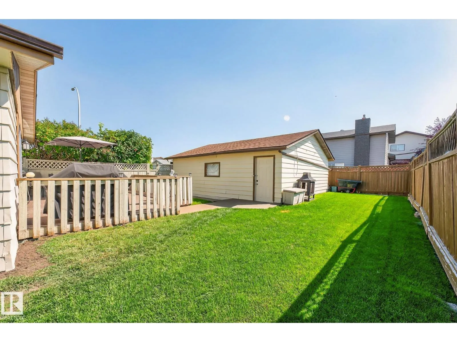 19 SOUTHPARK DR