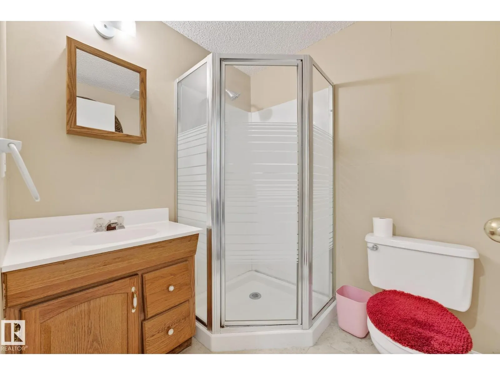 19 SOUTHPARK DR