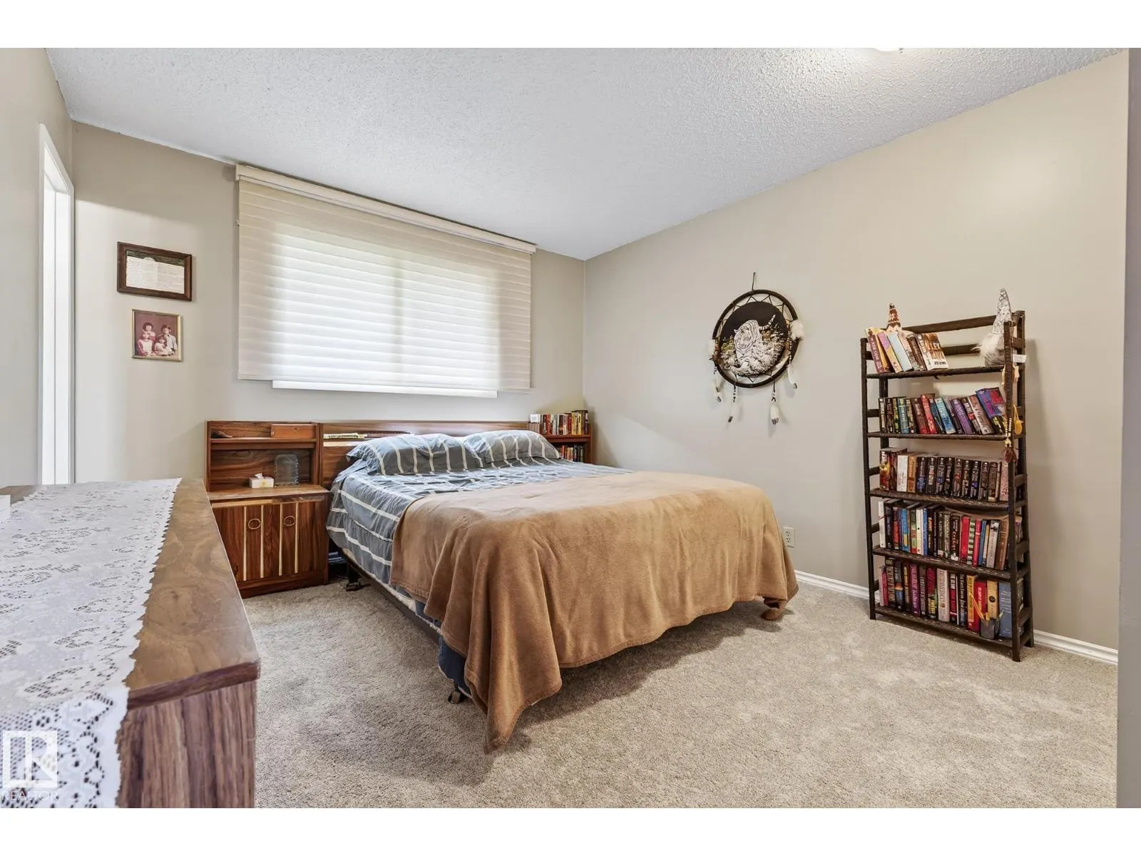 19 SOUTHPARK DR