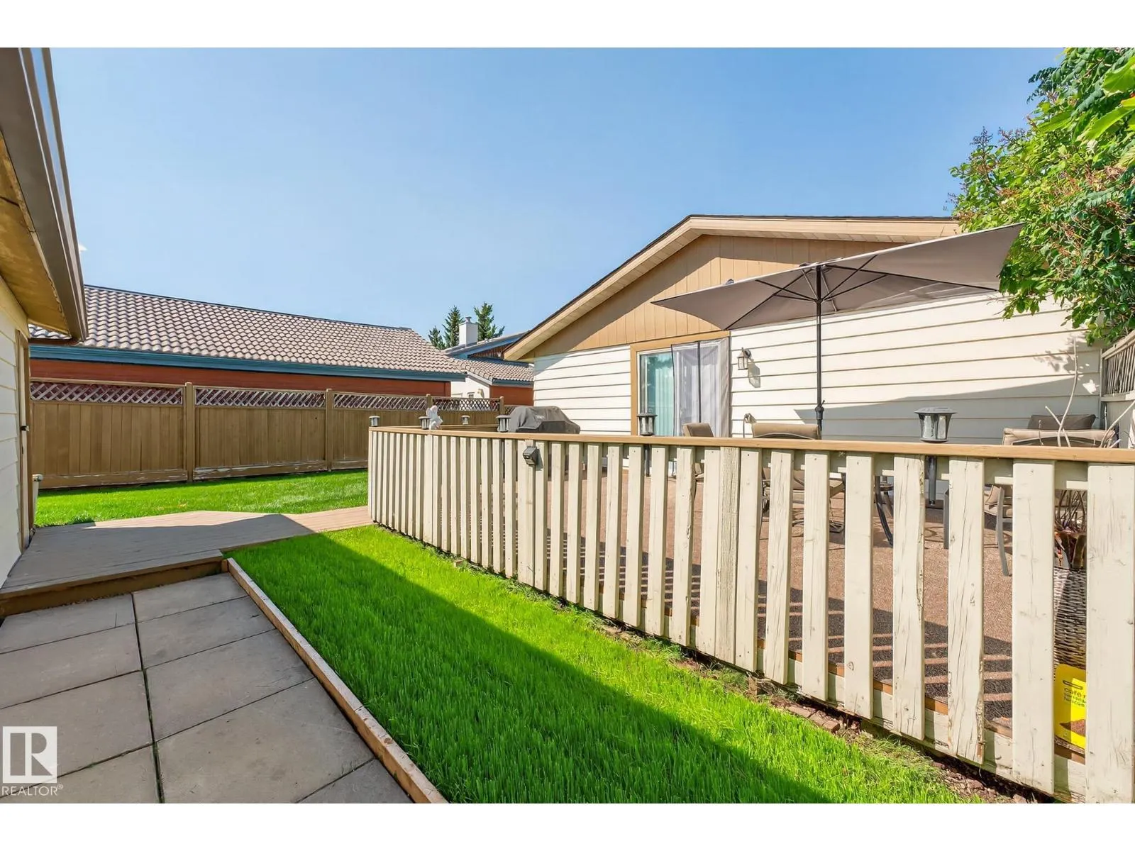 19 SOUTHPARK DR