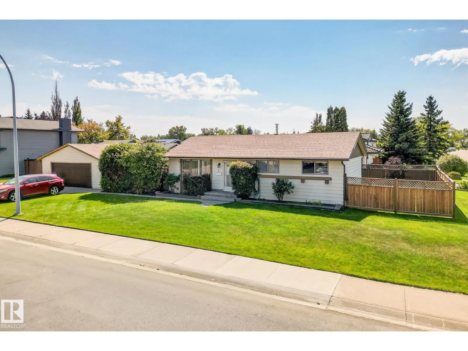 19 SOUTHPARK DR