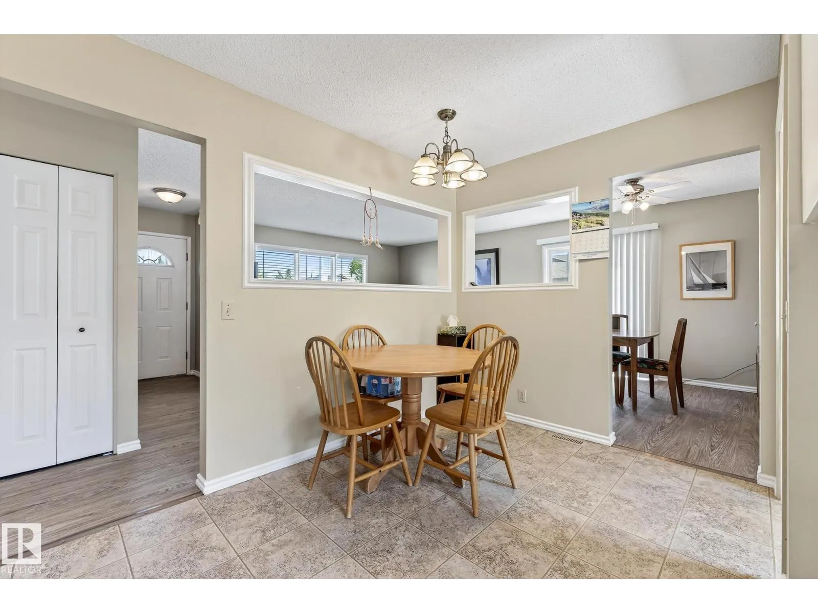 19 SOUTHPARK DR