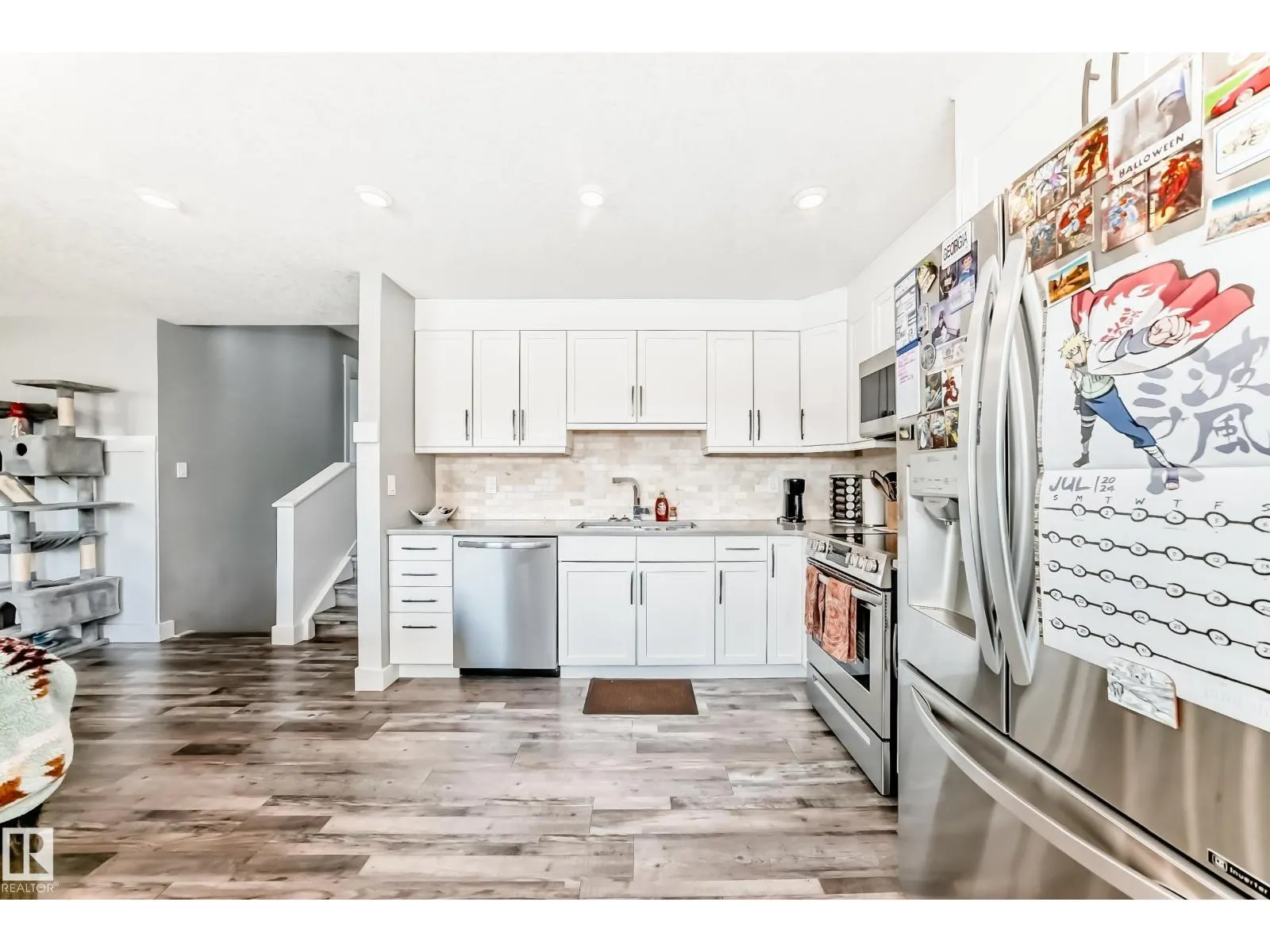 26 CALEDONIA DR