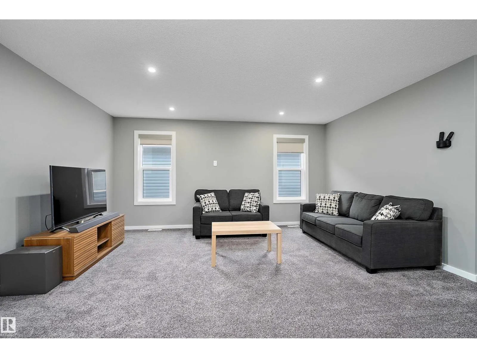 42 PROSPECT PL