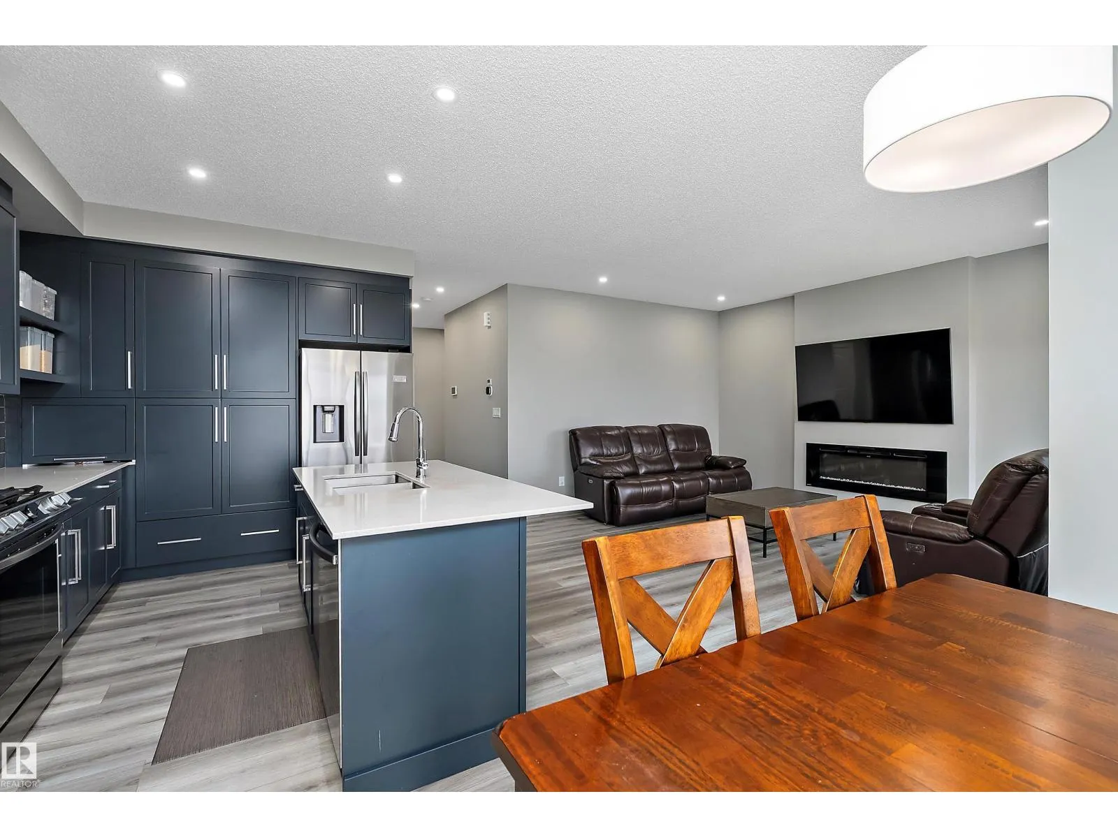 42 PROSPECT PL