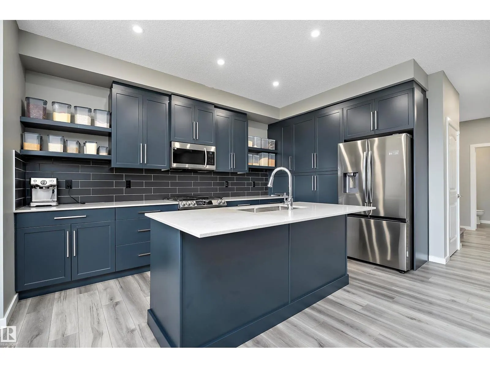 42 PROSPECT PL