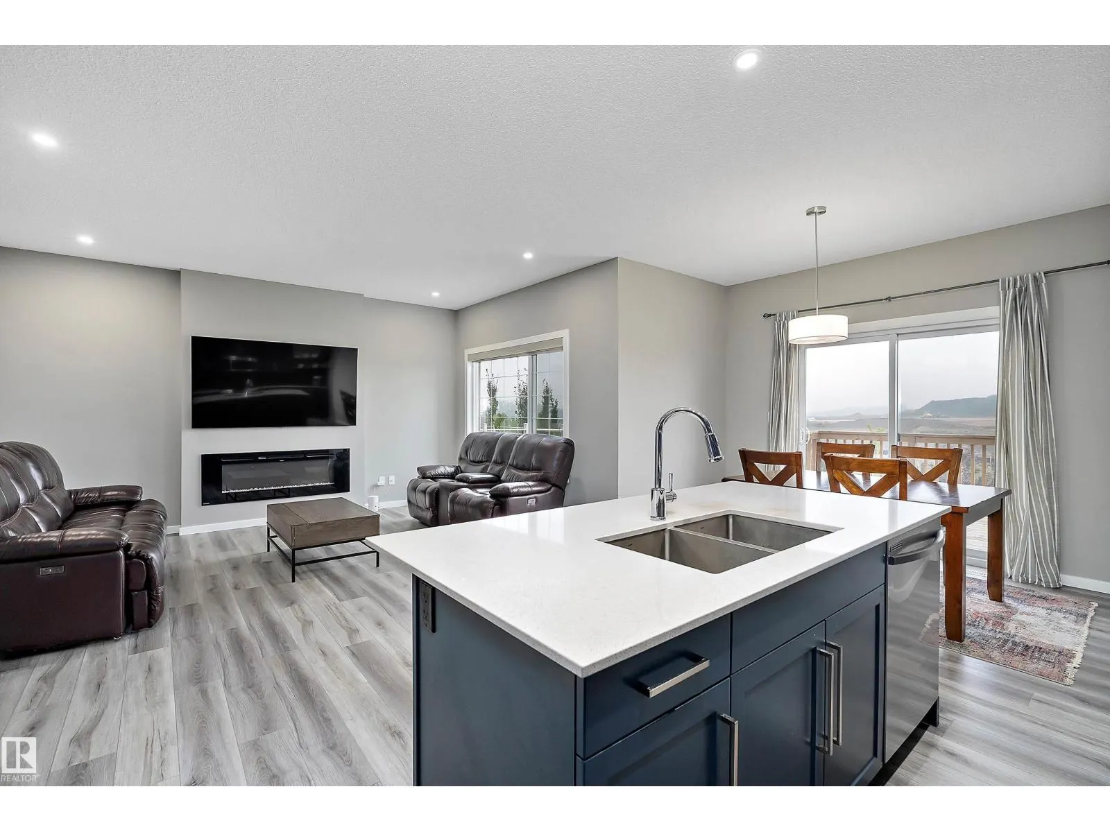 42 PROSPECT PL