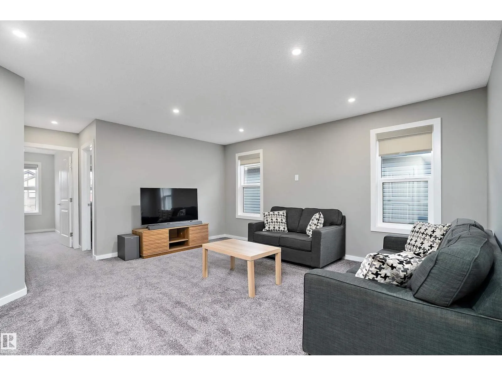 42 PROSPECT PL