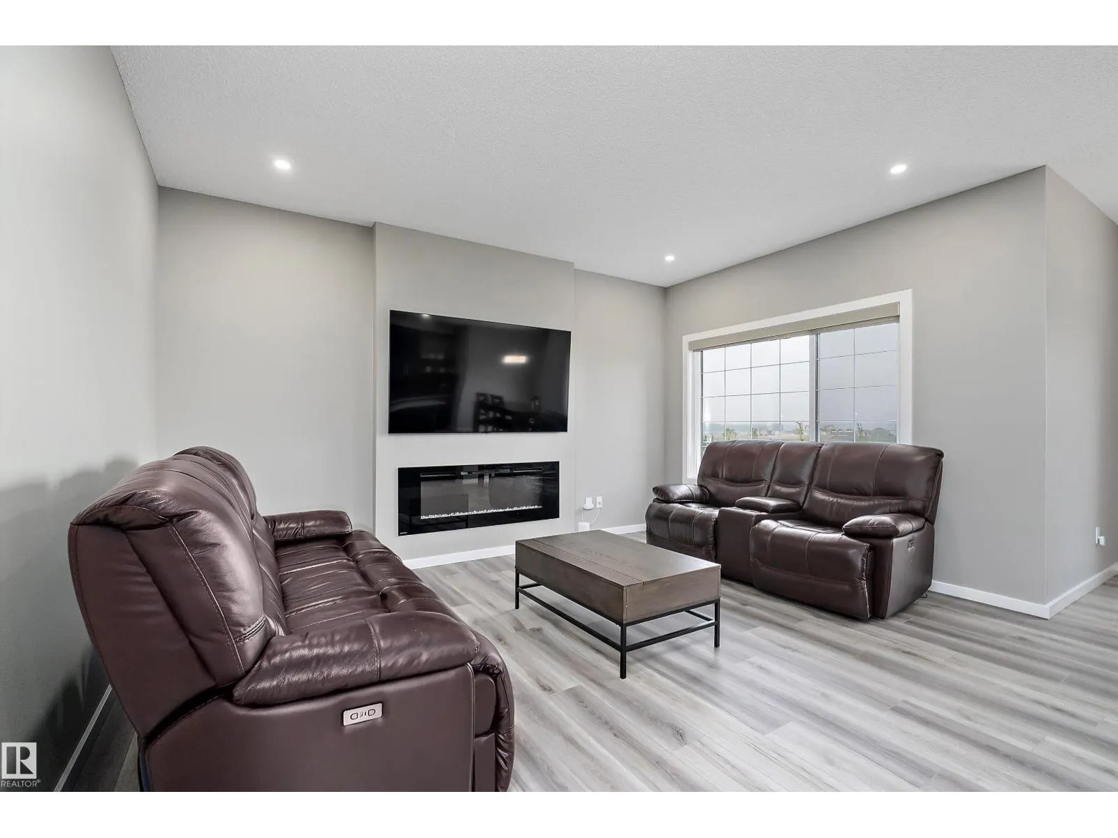 42 PROSPECT PL