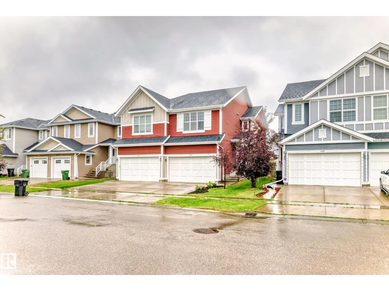 359 SIMMONDS WY
